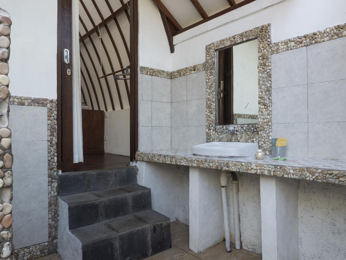Gili Turtle Hotel 3*