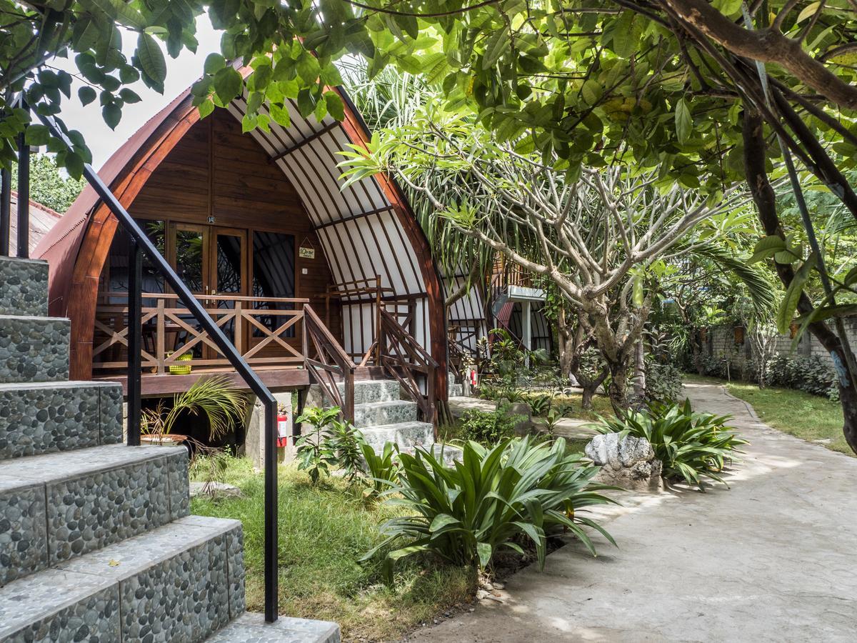 Gili Turtle 3*
